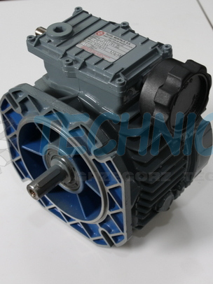 Wariator cierny z kołnierzami przyłączeniowymi IEC a to wszystko w obudowie aluminiowej obudowa aluminiowa