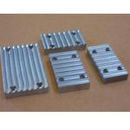 Zaciski aluminiowe do pasów zębatych na metry SIT